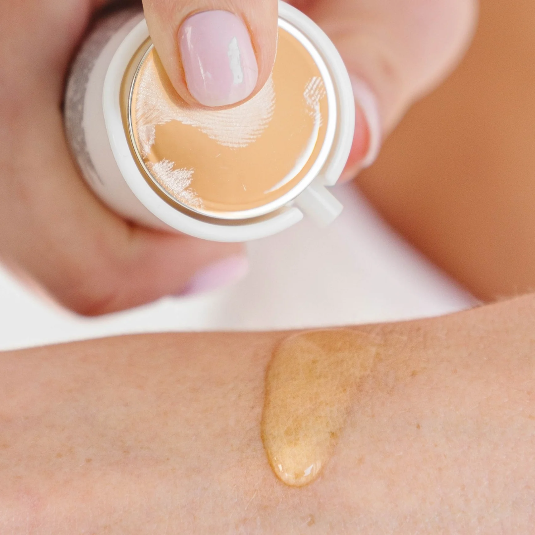Savaiminis įdegis veidui, serumas su hialuronu HYDRA BRONZE | Skin Formulas | MISIJA ODA